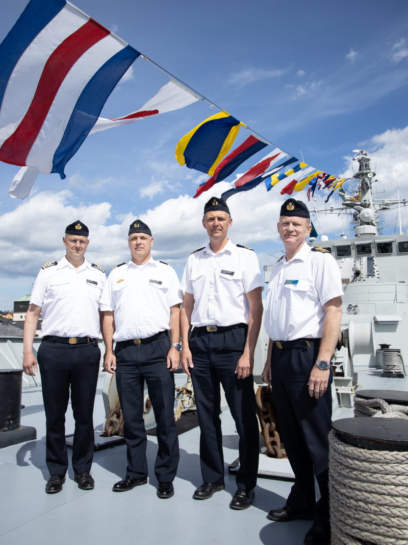En flottiljchef, en nuvarande fartygschef och två före detta fartygschefer var med ombord och firade 40-åringen.