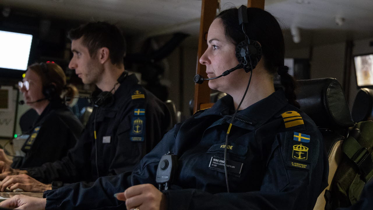 I november 2021 övade fartyg ur de båda sjöstridsflottiljerna luftförsvar i Hanöbukten. Totalt deltog sju fartyg och cirka 200 personer.