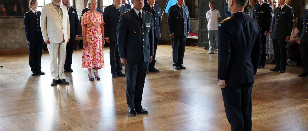Programavslut för Försvarsintendentprogrammet på Militärhögskolan Karlberg 2025-06-26.