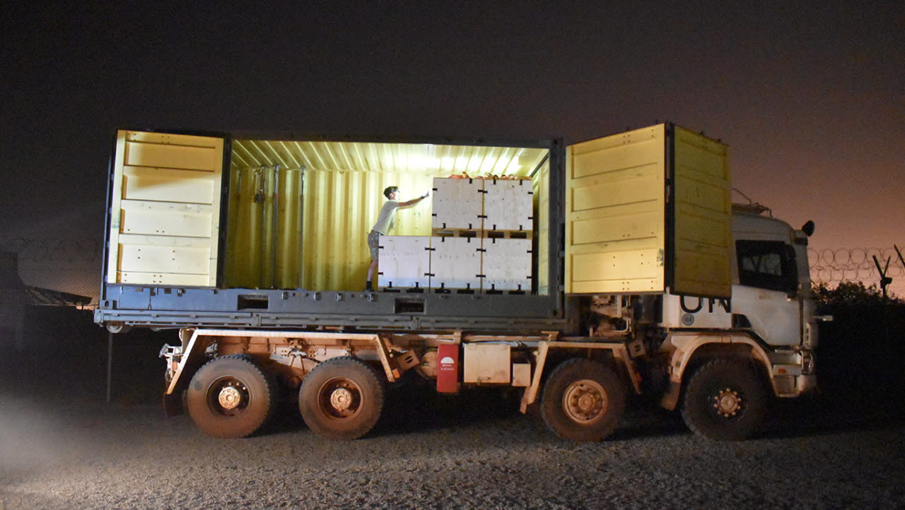 70 ton materiel ska hem för FM 02 i Mali. Allt korrekt packat, uppmärkt, sanerat och sorterat. 