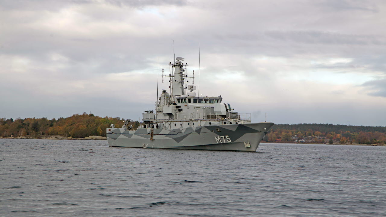 I oktober 2019 genomfördes marinövningen Swenex i södra Östersjön. Minröjningsfartyget HMS Vinga var ett av de deltagande fartygen och genomförde bland annat en förtroendesprängning.