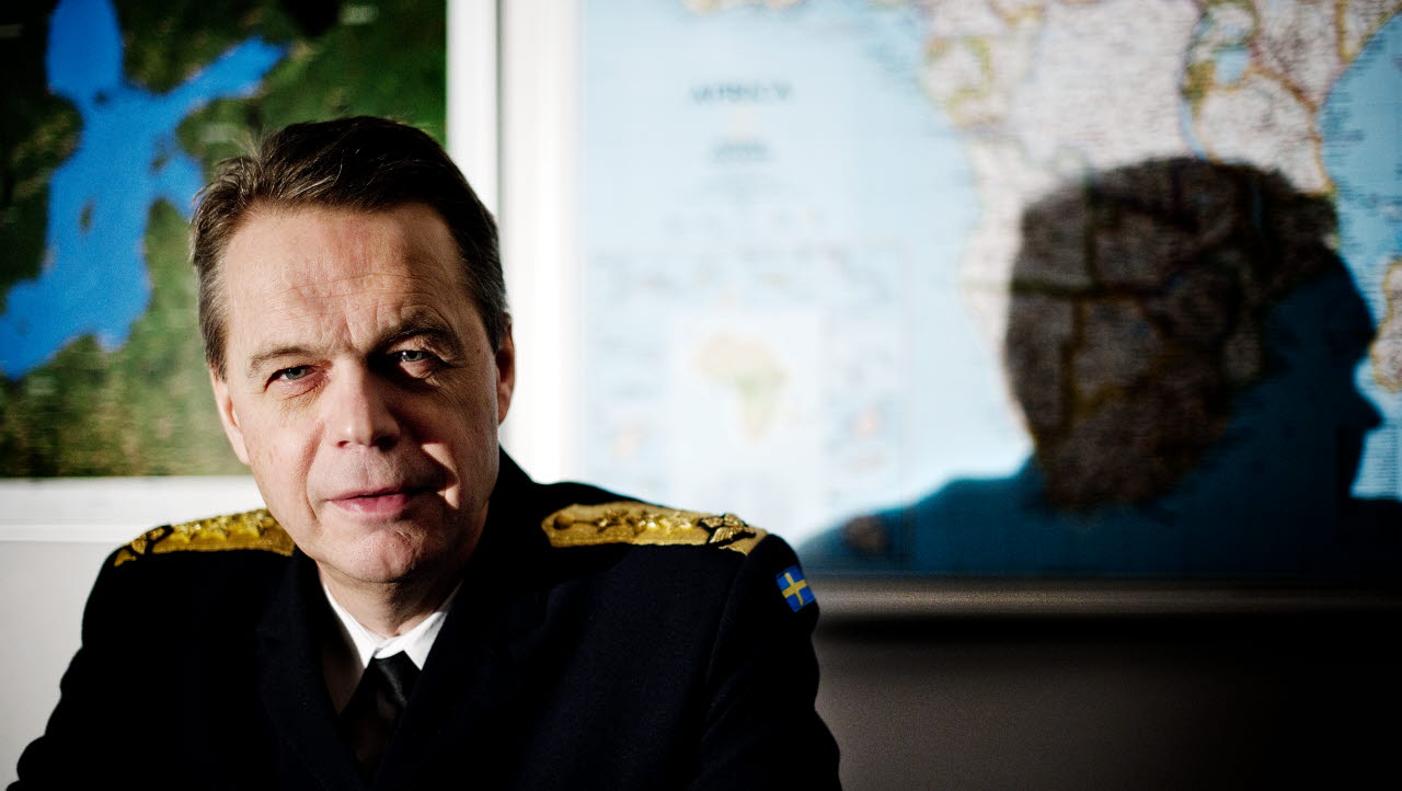 STOCKHOLM 20120203. 1 januari 2012 tillträder Anders Silwer posten som Försvarsmaktens insatschef, och befordras då till generallöjtnant. Anders Silwer, född 1959 i Båstad, är en svensk officer (generalmajor) och sedan 1 mars 2008 flygvapeninspektör. Han inledde sin karriär på F 10 Ängelholm där han bland annat flög J 35 Draken. Han befordrades 2001 till överste, 2006 till brigadgeneral och 2008 till generalmajor. Silwer är ledamot av Krigsvetenskapsakademien sedan 2000. Foto: Sergeant Johan Lundahl/Combat Camera/Försvarsmakten.Bilden får användas av media utan kostnad om fullständig byline anges