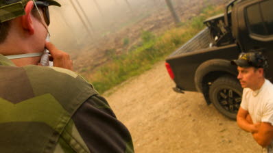 20140804 RAMNÄS
En stor skogsbrand har brutit ut i Västmanland och räddningstjänsten får stöd från bland annat Försvarsmakten.
Foto: Lt Marcus Åhlén/Combat Camera/Försvarsmakten
BILDEN ÄR FRI FÖR PUBLICERING ELLER VISNING UNDER FÖRUTSÄTTNING ATT FULLSTÄNDIG BYLINE ANGES.