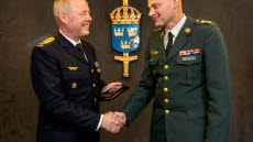 General Carl-Johan Edström tillsammans med den danske generalen H.W Hyldgard 





