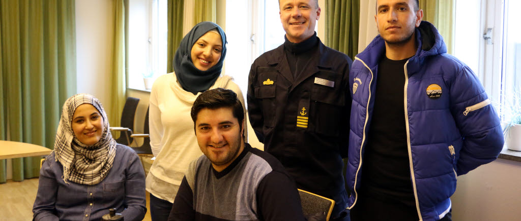MHS H besöker nyanlända hos Integration Halland.