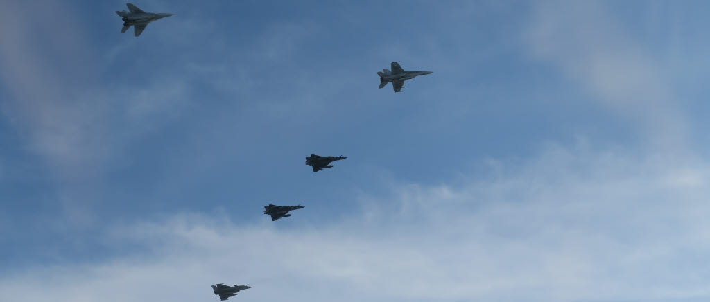 F18 neptune strike