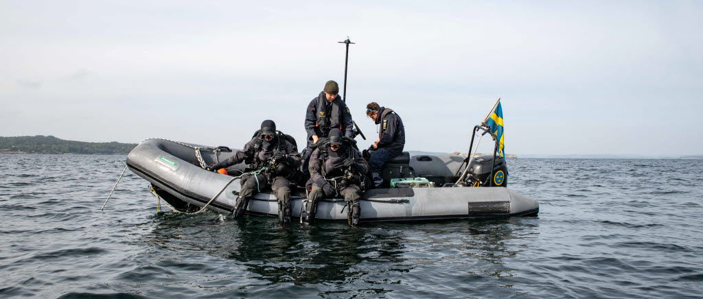 Övning på västkusten, Röjdykare