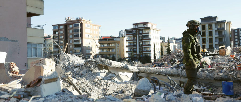 Svensk militär personal på plats i Turkiet efter jordbävningen