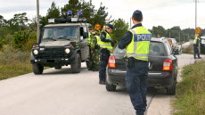 Polis och Militärpolis samarbetar under övning Aurora 17, bland annat vid flera planerade trafikkontroller.
