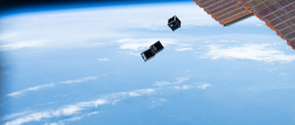 Satelliter