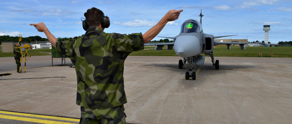 Operational transport for the defense of Gotland
