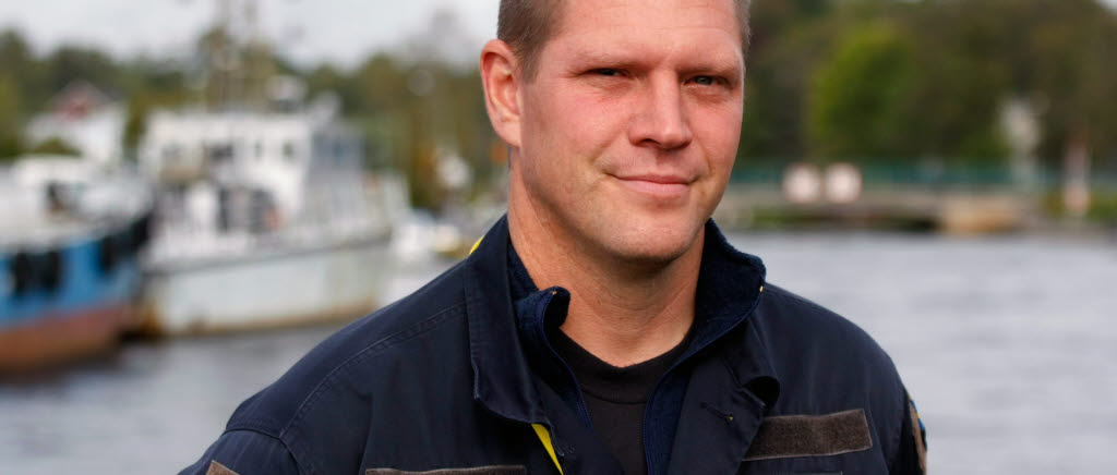 Martin Toftevall jobbar på röjdykardivisionen