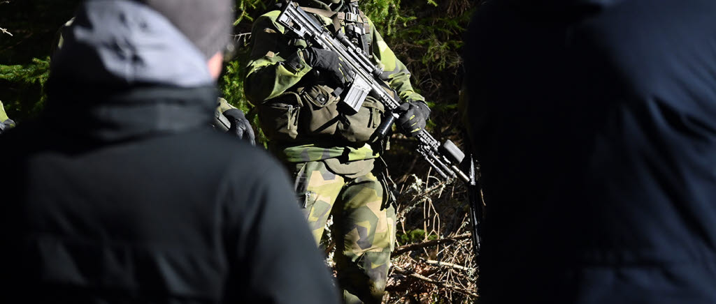 Politikerbesök vid Fältarbetsgarnisonen i Eksjö.