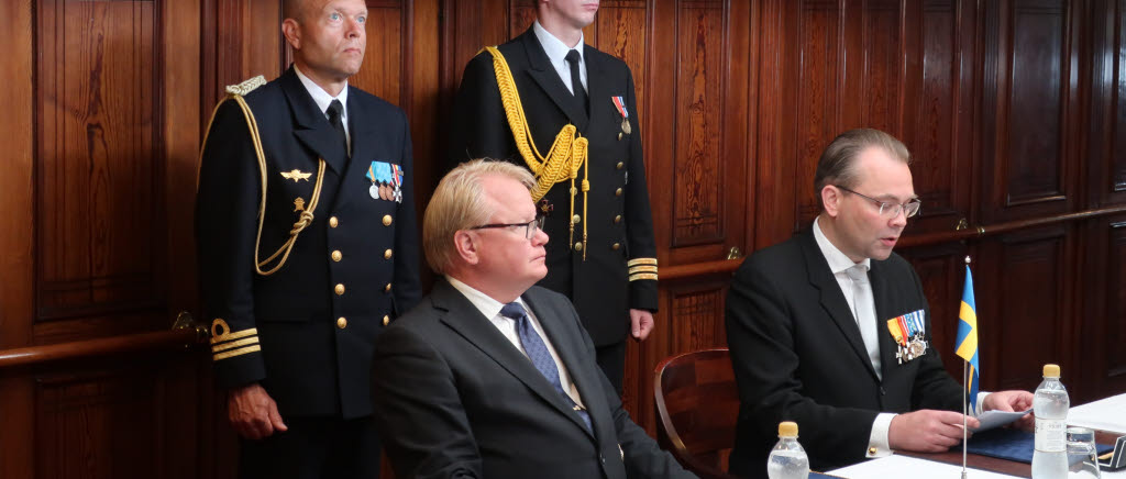 Undertecknande av samförståndsavtal, svensk-finsk försvarsamarbete.