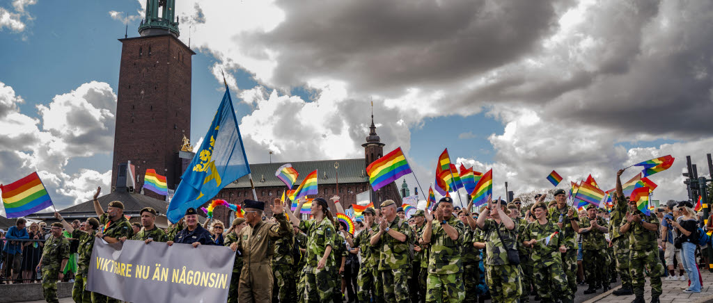 Försvarsmakten deltog i Stockholm Pride