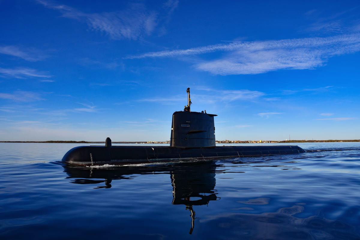 Submarine HMS Uppland participates in Balltops 23