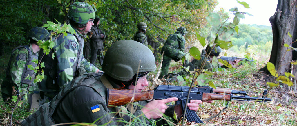 Svenskar utbildar ukrainska instruktörer i stridsteknik. Operation Unifier. 