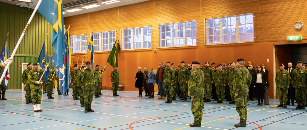 Militärregionerna tar kommandot