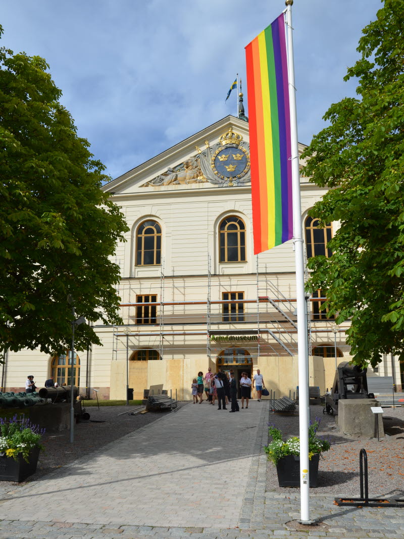 Exteriör på Armémuseum. Chefsdag på Stockholm Pride med chefer från Försvarsmakten, FMV, TRM och FHS.