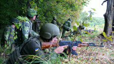 Svenskar utbildar ukrainska instruktörer i stridsteknik. Operation Unifier. 