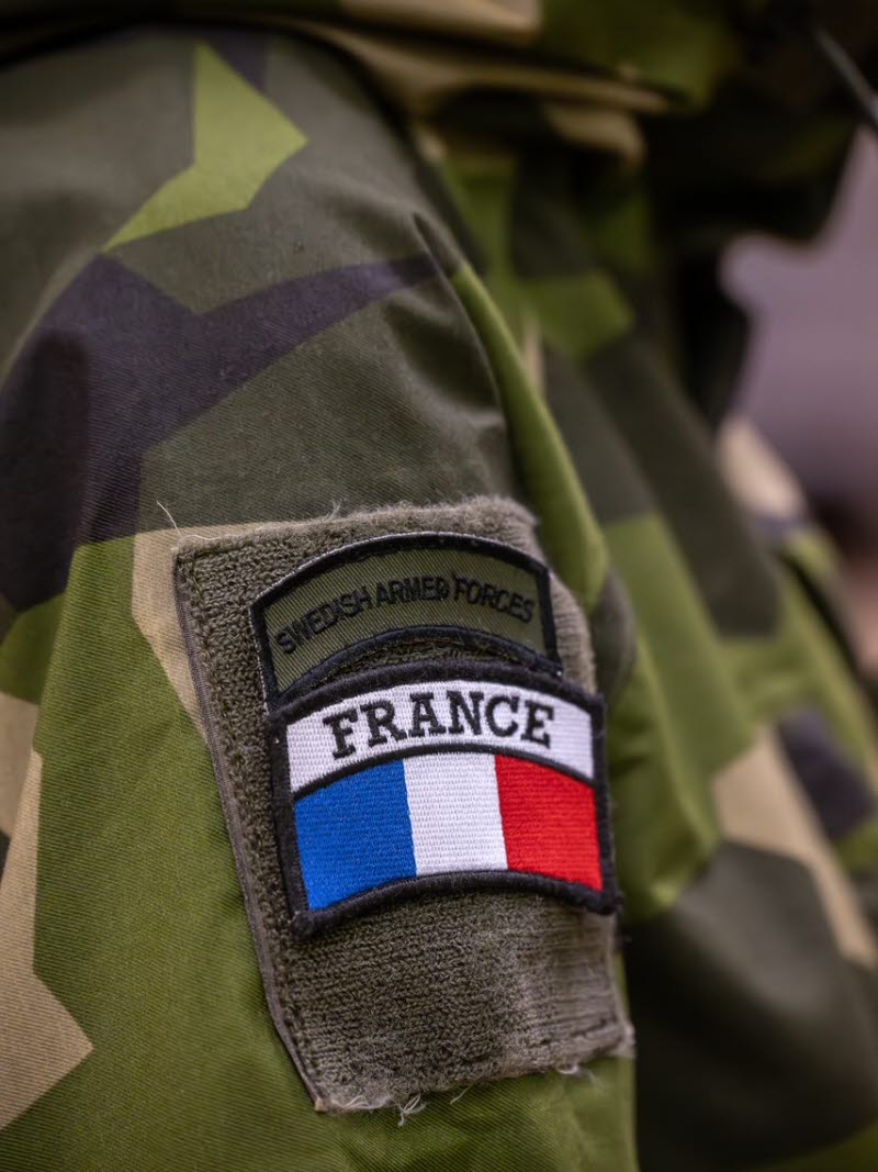 French Chief of Defence Staff, general Fabien Mandon visited Norrbotten together wit the Swedish Chiief of Defence, general Michael Claesson. At the time a French Atlantic 2 arrived at Norrbotten Wing. During the visit the french maritime patrol aircraft Atlantic 2 arrived at the base. The visitors was also able to see a turnaround with Jas 39 Gripen where it´s loaded, refueled and ready to go in about 15 min. Of course the french general also had to test the Jas 39 Gripen simulator.