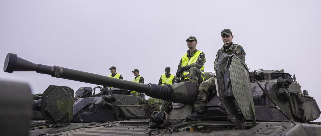 Lastning och transport av materiel inför Land Nato Latvia 2025 tidigare i år. 