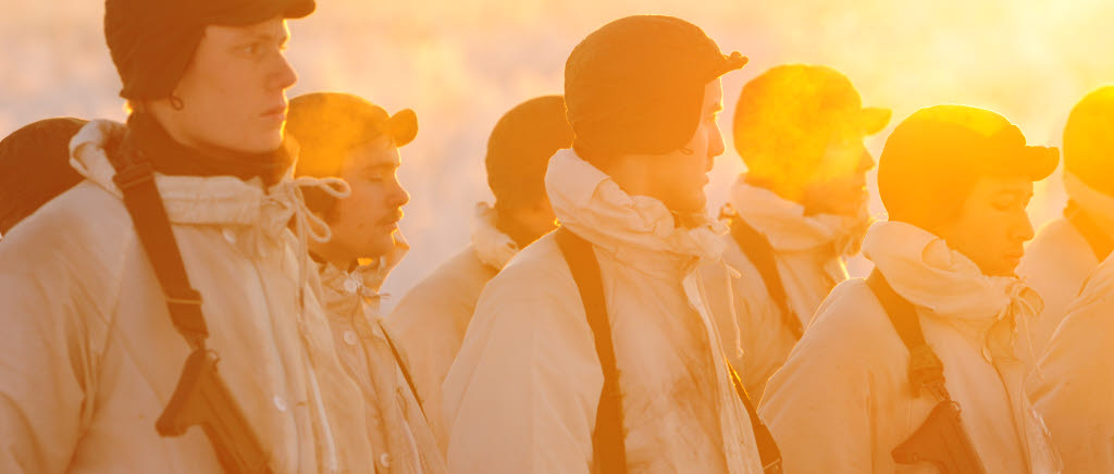 Soldater från F 21 under soldaterinran i Armasjärvi, december 2017.