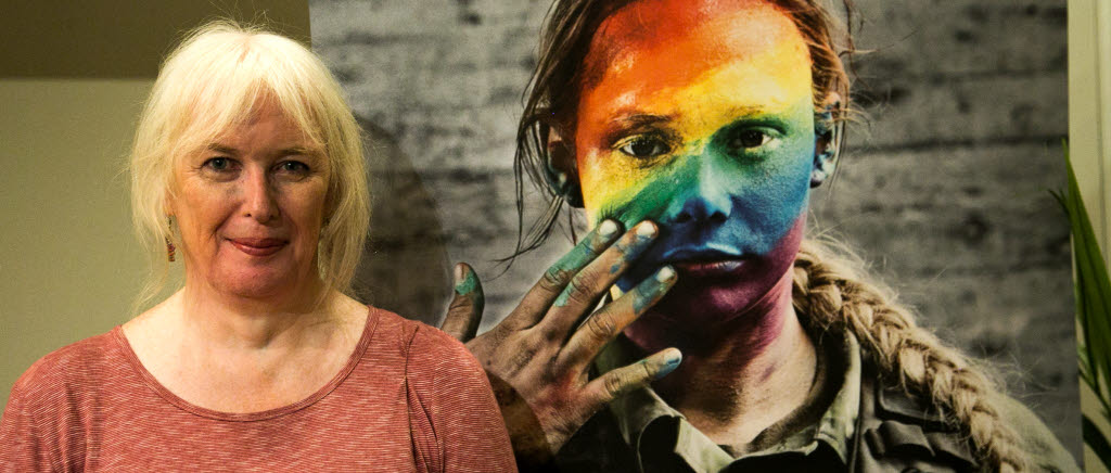 Caroline Paige var den första öppna transsexuella officeraren i det brittiska flygvapnet. Hon förläste på Armémuseum under Prideveckan.