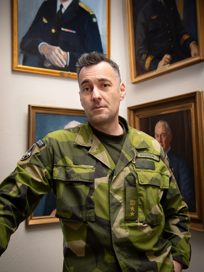 Rymdoperationer bygger på samma principer som traditionell krigföring, förklarar rymdchefen Johan Nyström.