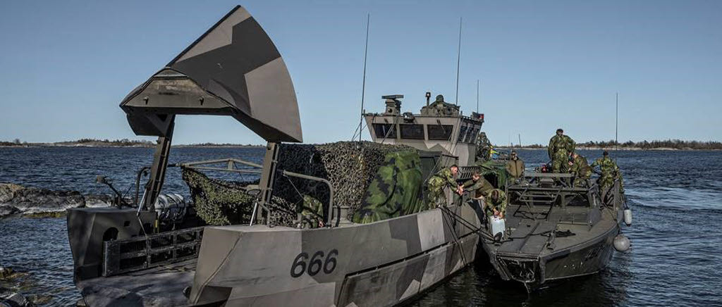 Under våren genomfördes GKÖ (grundläggande krigsförbandsövningen) på både väst- och ostkusten. Övningen utgjorde också ett viktigt slutprov där soldaterna fick möjlighet att sätta samman alla kunskaper de fått under utbildningen i ett verklighetsnära scenario. 