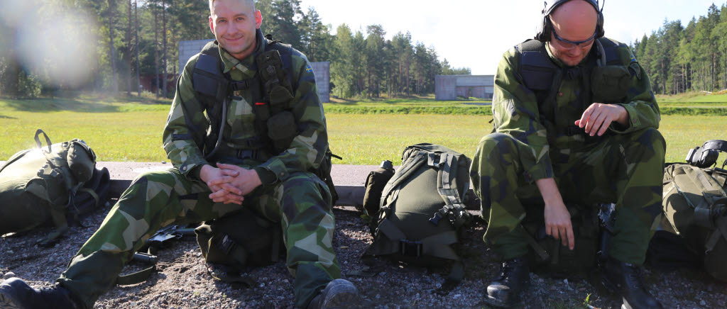 Tidvis tjänstgörande soldater, inpliktade, kadetter från Karlberg och ordinarie personal från Livgardet utgör ett sammansatt skyttekompani under Aurora 17. 