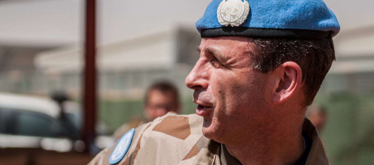 Generallöjtnant Dennis Gyllensporre tillträdde i sin roll som högste militäre chef för FN-styrkan i
Mali för ett par veckor sedan. Nu har han i den rollen för första gången besökt Timbuktu och det
svenska underrättelseförbandet på Camp Nobel.