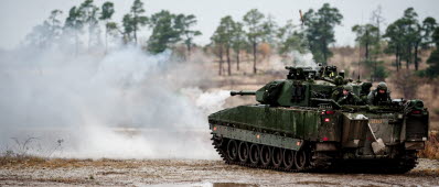 20121015. Soldater ur FS24 tillhörandes P7 har Förbandskjutning med skarp ammunition på Gotland innan deras rotation till insatsområdet i Afghanistan. Förbandet övar i plutons/kompani storlek med alla deras vapensystem och funktioner.

 Foto: Sgt Daniel Klintholm/Combat Camera/Försvarsmakten.