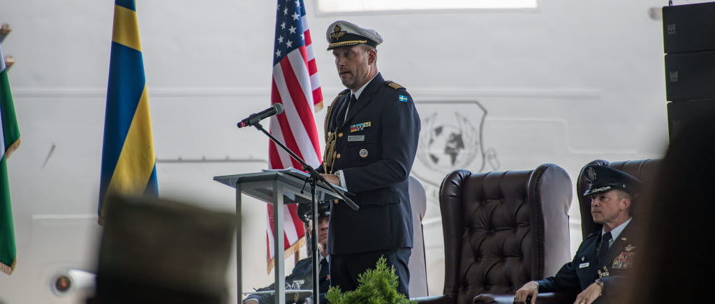 Change of Command i Papa, Ungern