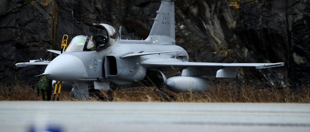 181022 Sju Jas 39 Gripen ombaserade från F 21 i Luleå till Bodö i Norge inför starten av Natoövningen Trident Juncture 18.