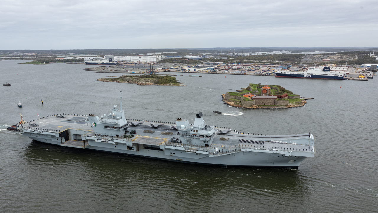 Den 13 oktober 2023 förtöjde det brittiska hangarfartyget HMS Queen Elizabeth i Göteborgs hamn. Det sker som en del i Försvarssamarbetet JEF där tio nationer deltar.
