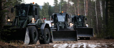 Samtliga tre hjullastare som användes under kursen. 