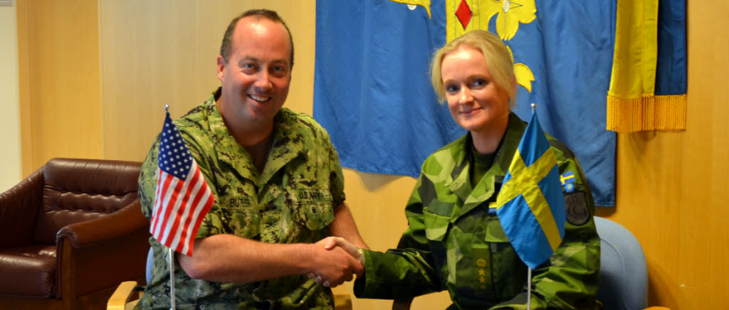 SWEDINT-NATO-School-MOU-2013-10-24