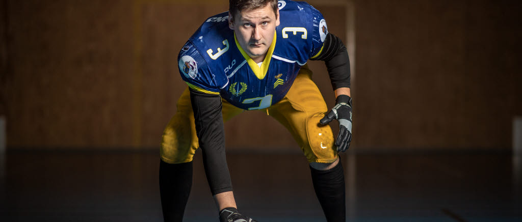 Filip Brolin, en av spelarna i det amerikanska fotbollslaget Carlberg Cavaliers.