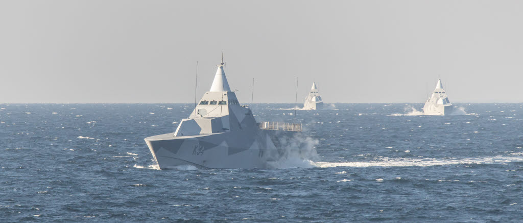 Tre Visbykorvetter till sjöss i Hanöbukten i mars 2020.