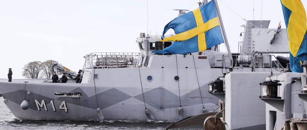 Losskastning för minröjningsövning på västkusten.