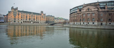 STOCKHOLM 20080312.Rosenbad och riksdagen vid Stockholms ström...Foto: Fanjunkare Torbjörn F Gustafsson/Combat Camera