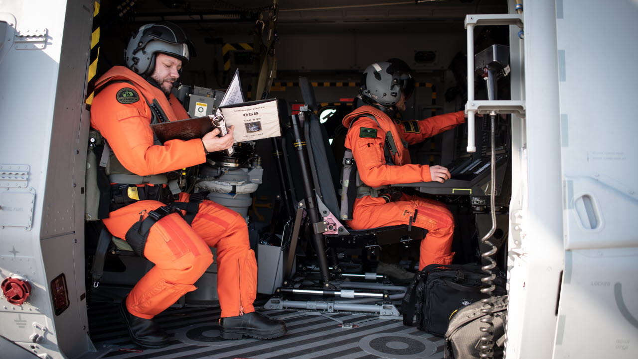 Personal i Helikopter 14 på Blekinge flygflottilj F 17.