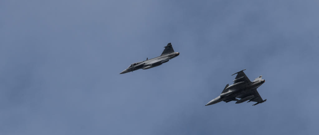 Under vecka 37 och 38 har piloter från Norrbottens flygflottilj, Blekinge flygflottilj, Skaraborgs flygflottilj och TU JAS i Linköping genomfört övningen Tactics, Techniques and Procedures, TTP 19, i det stora luftrummet över Norr- och Västerbotten.

