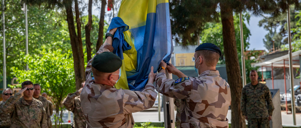 Flaggan halas efter 20 år i Afghanistan