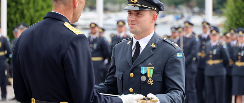 Examensceremoni för 228 kursen på officersprogrammet samt Sofu. Ceremonin hölls på Militärhögskolan Karlberg framför överbefälhavaren, stridskraftschefer, förbandschefer och anhöriga.