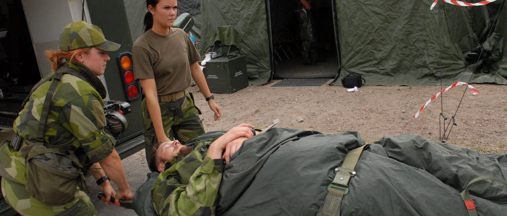 Utbildning för de som läser till specialofficerare med inriktning sjukvård på Försvarsmaktens logistik- och motorskola i Skövde. 