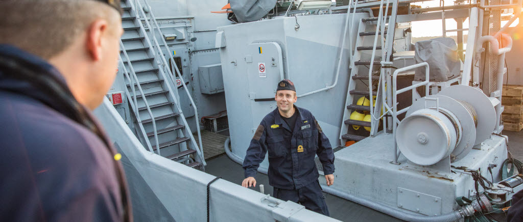 Northern Coasts innebär samarbete över nationsgränserna, som här mellan en svensk och en finländsk officer