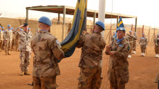 Svenska flaggan halas i Mali