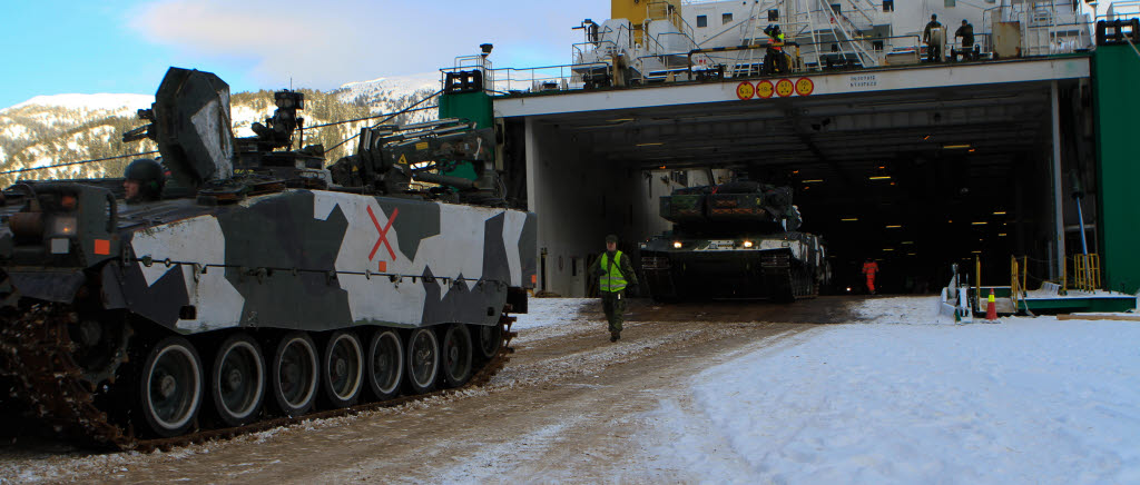 Under söndagen den 28 februari lossades de två transportfartyg som fraktat  320 svenska fordon från Viktoriahamnen i Luleå till övningen Cold response 2016